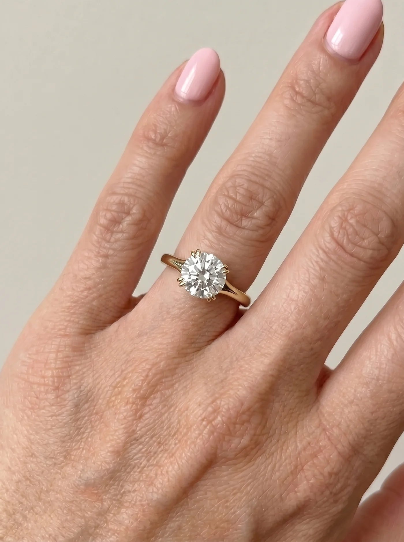 Round Lab Diamond Split Band Ring