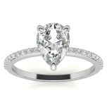  Claw Prongs Pear Cut Moissanite Engagement Ring